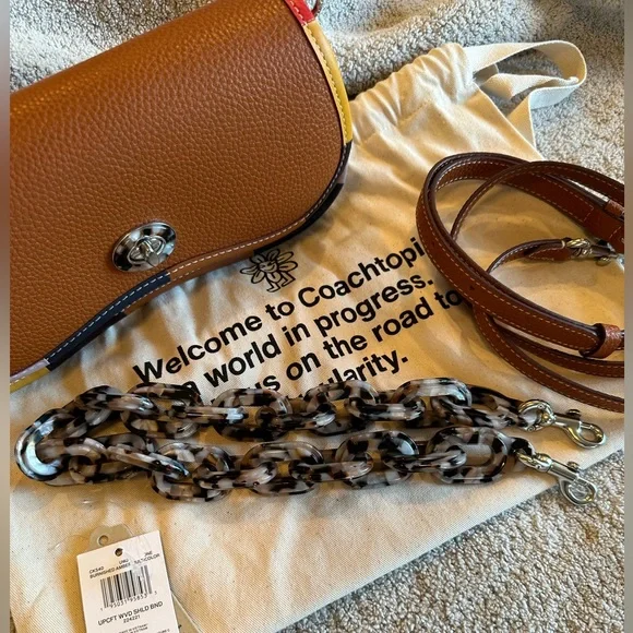 Wavy Dinky In Coachtopia Leather With Upcrafted Scrap Binding - Picture 13 of 13